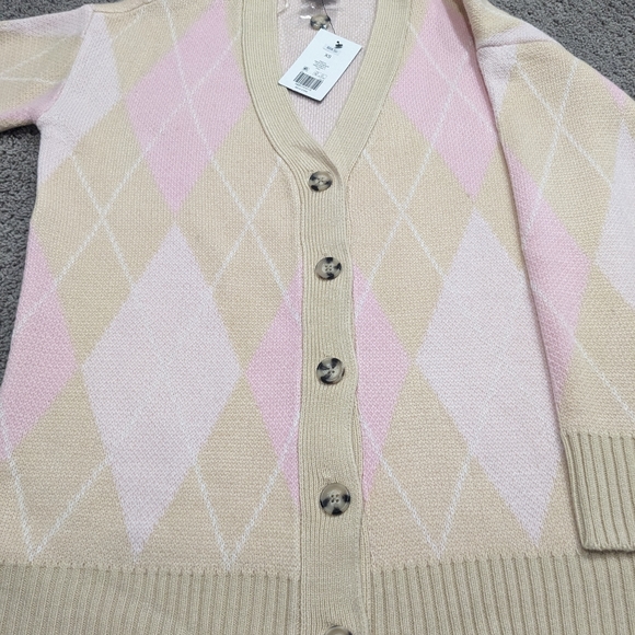 Sweater - Picture 3 of 3